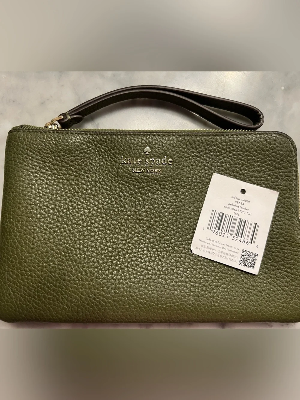 EUC! Kate Spade - Enchanted Green pebbled leather L-Zip Wristlet/Clutch$138! - Picture 4 of 10